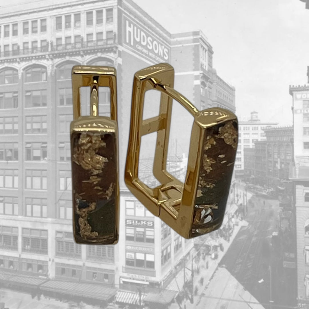 Beatrice Huggie Earrings | Gold